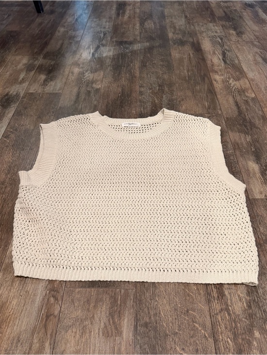 Carly Jean Los Angeles Tops - Carly Jean Los Angeles Cream Crochet Boxy Sleeveless Crop Top